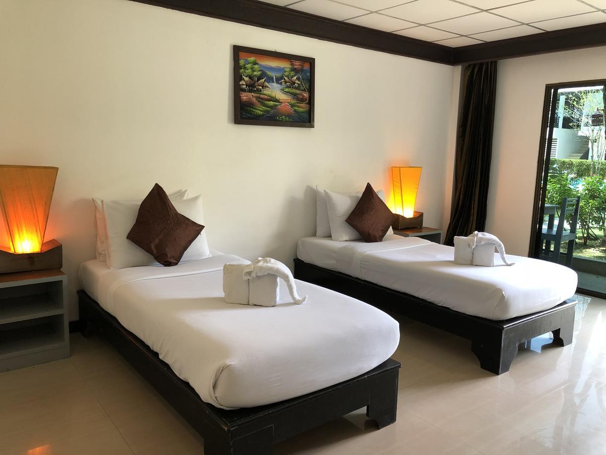 Bamboo Beach Hotel & Spa Patong Dış mekan fotoğraf