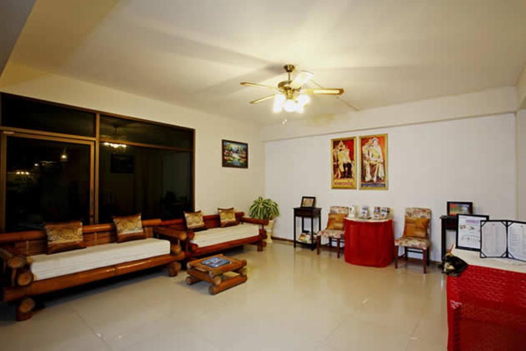Bamboo Beach Hotel & Spa Patong Dış mekan fotoğraf